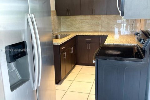 Appartement à louer à Miami Beach, Floride: 1 chambre, 60.39 m2 № 1943643 - photo 3