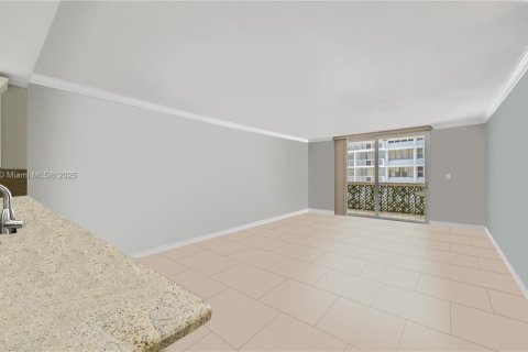 Condominio en venta en Hallandale Beach, Florida, 1 dormitorio, 72.46 m2 № 1929789 - foto 4