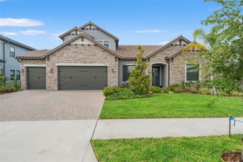 House in Odessa, Florida 4 bedrooms, 351.64 sq.m. № 2148853 - photo 12