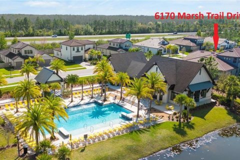 House in Odessa, Florida 4 bedrooms, 351.64 sq.m. № 2148853 - photo 8