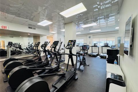 Condo in Miami Beach, Florida, 1 bedroom  № 1977423 - photo 23