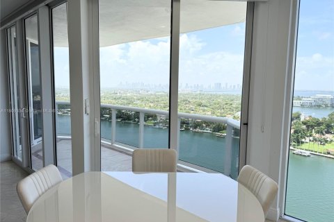Condo in Miami Beach, Florida, 1 bedroom  № 1977423 - photo 8