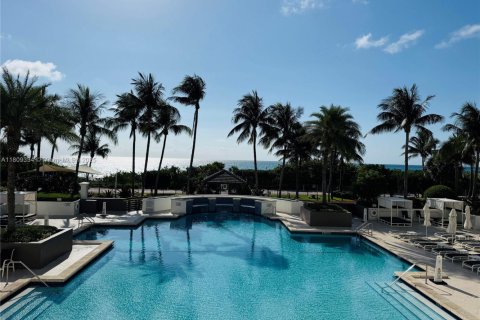 Condo in Miami Beach, Florida, 1 bedroom  № 1977423 - photo 16