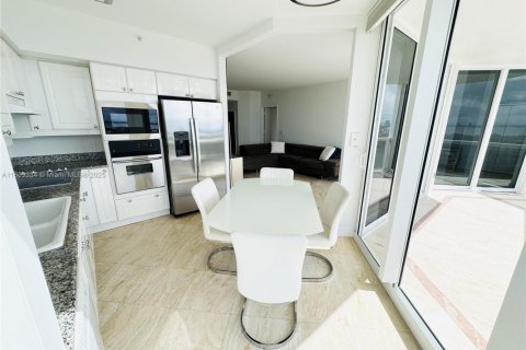 Condo in Miami Beach, Florida, 1 bedroom  № 1977423 - photo 7