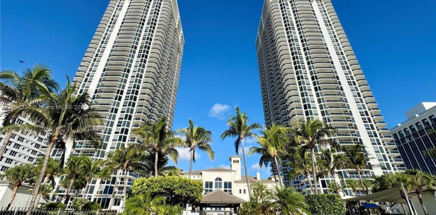 Condo in Miami Beach, Florida, 1 bedroom  № 1977423