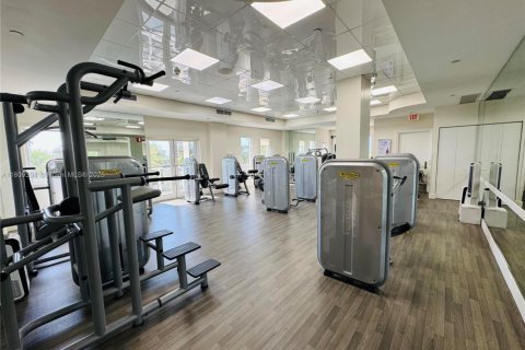 Condo in Miami Beach, Florida, 1 bedroom  № 1977423 - photo 25