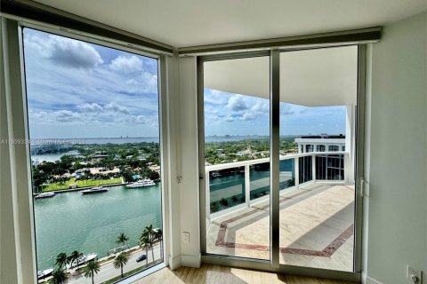 Condo in Miami Beach, Florida, 1 bedroom  № 1977423 - photo 9
