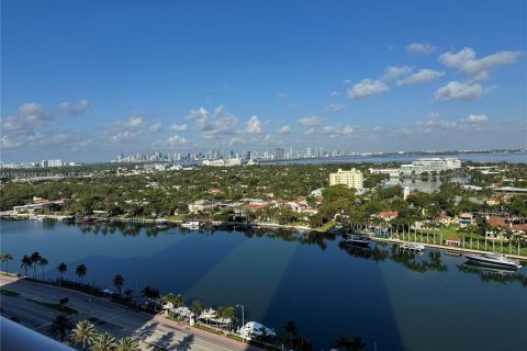 Condo in Miami Beach, Florida, 1 bedroom  № 1977423 - photo 5