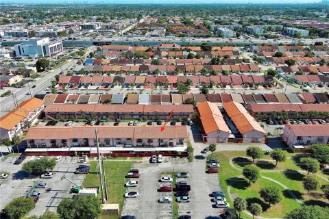 Снять в аренду кондоминиум в Хайалиа, Флорида 3 спальни, 117.15м2, № 2027485 - фото 21