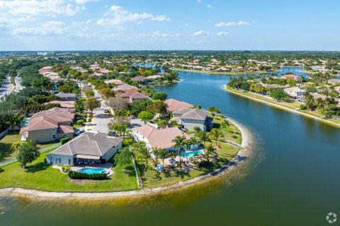 Снять в аренду кондоминиум в Хайалиа, Флорида 3 спальни, 117.15м2, № 2027485 - фото 23