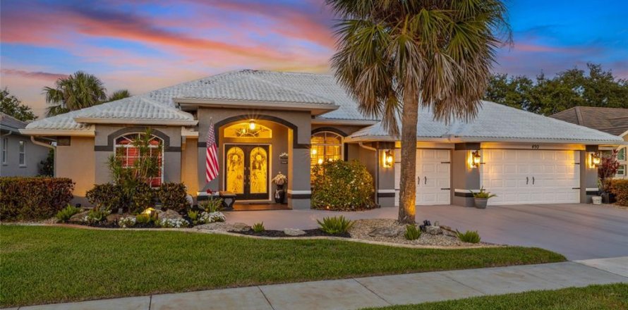 House in Venice, Florida 3 bedrooms, 211.63 sq.m. № 1681643