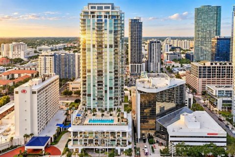 Condo à Saint Petersburg, Floride, 2 chambres  № 2399220