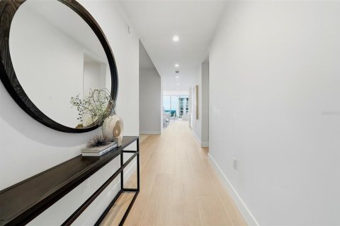 Copropriété à vendre à Saint Petersburg, Floride: 2 chambres, 189.15 m2 № 2399220 - photo 3