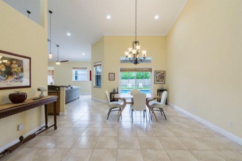 Casa en venta en Port St. Lucie, Florida, 4 dormitorios, 270.62 m2 № 2087490 - foto 6