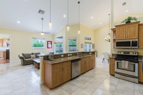 Casa en venta en Port St. Lucie, Florida, 4 dormitorios, 270.62 m2 № 2087490 - foto 22