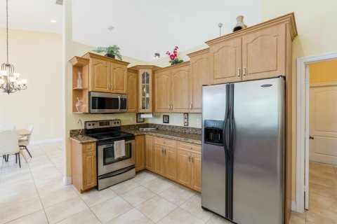 Casa en venta en Port St. Lucie, Florida, 4 dormitorios, 270.62 m2 № 2087490 - foto 19