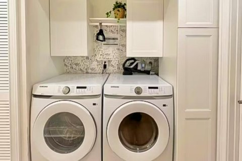 Купить виллу или дом в Уэст-Палм-Бич, Флорида 5 комнат, 119.29м2, № 2084170 - фото 20