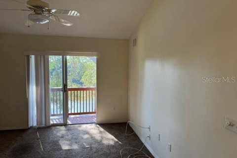 Condo in Port Richey, Florida, 2 bedrooms № 2156037 - photo 14
