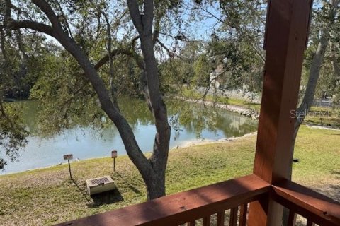 Condo in Port Richey, Florida, 2 bedrooms № 2156037 - photo 3