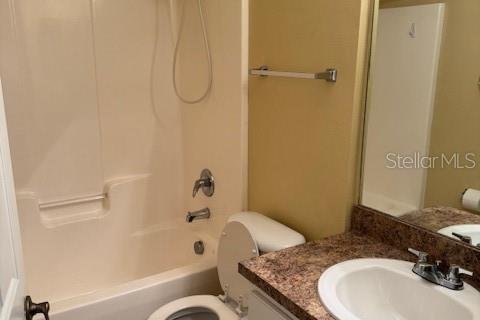 Condo in Port Richey, Florida, 2 bedrooms № 2156037 - photo 15