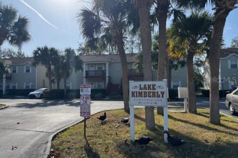 Condo in Port Richey, Florida, 2 bedrooms № 2156037 - photo 6