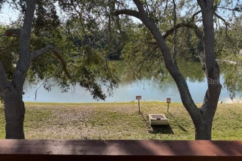 Condo in Port Richey, Florida, 2 bedrooms № 2156037 - photo 5