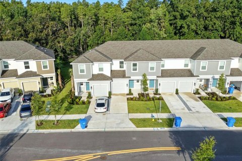 Townhouse in Wesley Chapel, Florida 3 bedrooms, 127.55 sq.m. № 1869455 - photo 27
