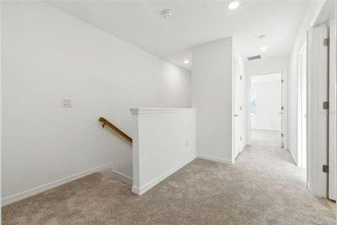 Townhouse in Wesley Chapel, Florida 3 bedrooms, 127.55 sq.m. № 1869455 - photo 17