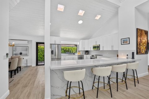 Casa en venta en Palm Beach Gardens, Florida, 5 dormitorios, 262.82 m2 № 2382807 - foto 16