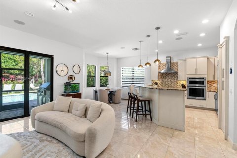 House in Parkland, Florida 5 bedrooms, 313.27 sq.m. № 2000903 - photo 13