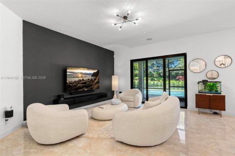 House in Parkland, Florida 5 bedrooms, 313.27 sq.m. № 2000903 - photo 9