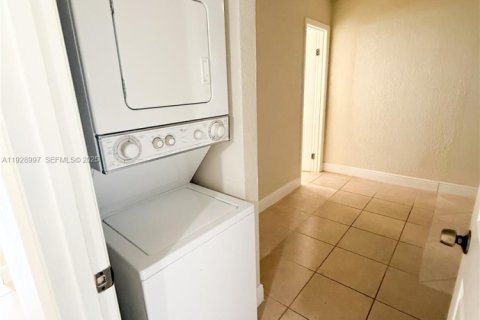 Copropriété à louer à Plantation, Floride: 2 chambres, 83.61 m2 № 1987330 - photo 8