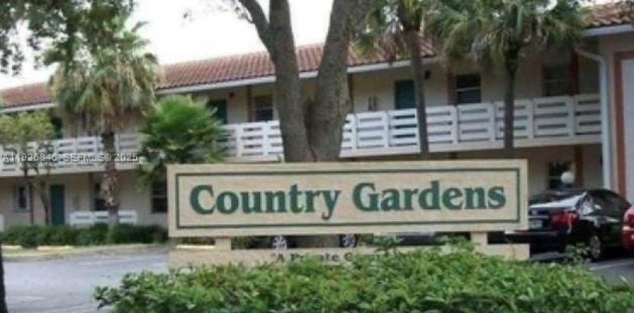 Кондоминиум с 2 спальнями в Корал-Спрингс, Флорида № 1989654