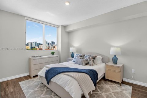 Condominio en venta en Miami, Florida, 1 dormitorio, 57.79 m2 № 2032290 - foto 10