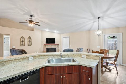 Casa en venta en Weeki Wachee, Florida, 3 dormitorios, 137.5 m2 № 1510711 - foto 17