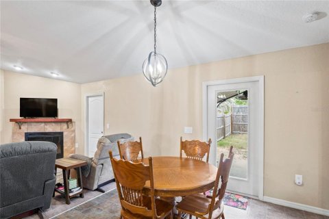 Casa en venta en Weeki Wachee, Florida, 3 dormitorios, 137.5 m2 № 1510711 - foto 19