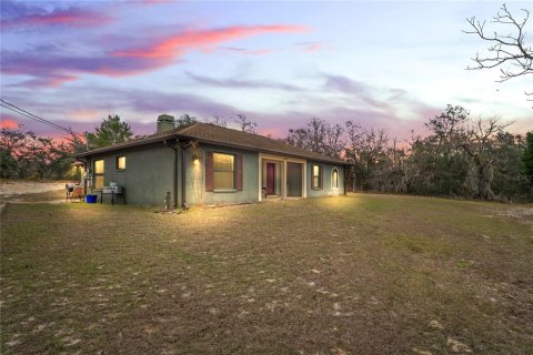 Casa en venta en Weeki Wachee, Florida, 3 dormitorios, 137.5 m2 № 1510711 - foto 3