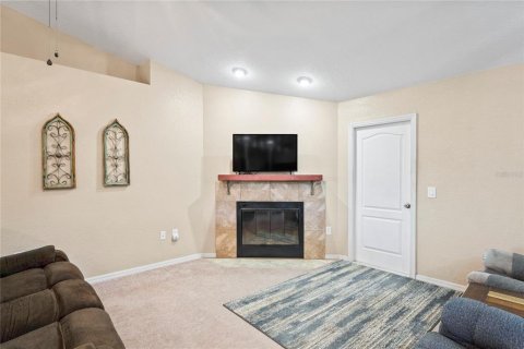 Casa en venta en Weeki Wachee, Florida, 3 dormitorios, 137.5 m2 № 1510711 - foto 12