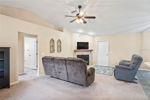 Casa en venta en Weeki Wachee, Florida, 3 dormitorios, 137.5 m2 № 1510711 - foto 10