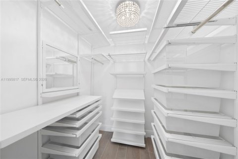 Купить кондоминиум в Форт-Лодердейл, Флорида 1 спальня, 78.97м2, № 2060263 - фото 13