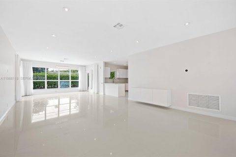 Купить виллу или дом в Корал-Гейблс, Флорида 3 спальни, 142.23м2, № 2049029 - фото 10