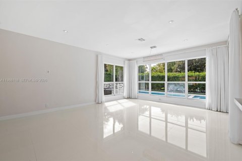 Купить виллу или дом в Корал-Гейблс, Флорида 3 спальни, 142.23м2, № 2049029 - фото 11