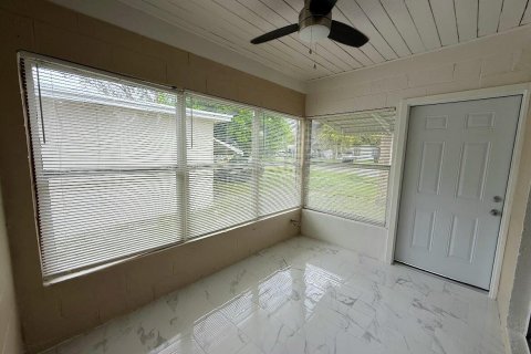 Villa ou maison à vendre à St. Lucie, Floride: 2 chambres, 107.58 m2 № 2077434 - photo 9