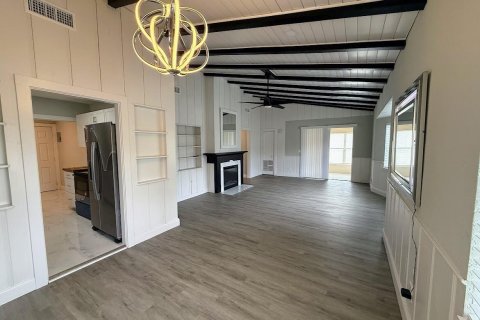 Villa ou maison à vendre à St. Lucie, Floride: 2 chambres, 107.58 m2 № 2077434 - photo 2