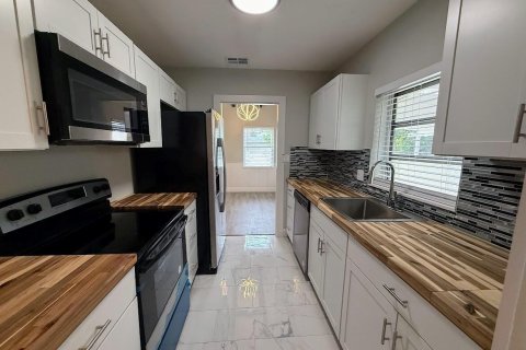 Villa ou maison à vendre à St. Lucie, Floride: 2 chambres, 107.58 m2 № 2077434 - photo 30