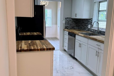 Villa ou maison à vendre à St. Lucie, Floride: 2 chambres, 107.58 m2 № 2077434 - photo 25