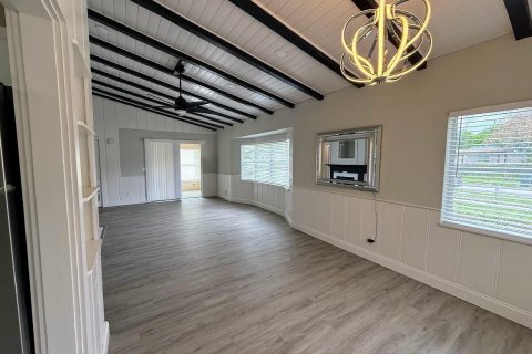 Villa ou maison à vendre à St. Lucie, Floride: 2 chambres, 107.58 m2 № 2077434 - photo 3