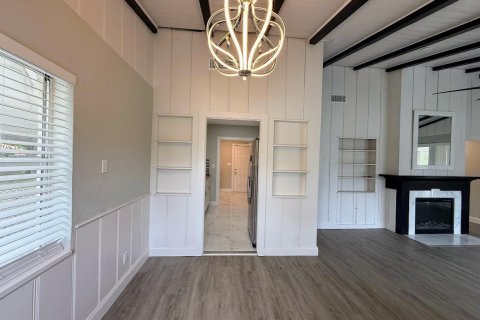 Villa ou maison à vendre à St. Lucie, Floride: 2 chambres, 107.58 m2 № 2077434 - photo 4