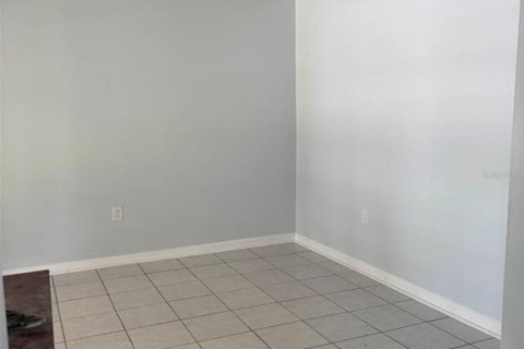 Casa en alquiler en Tampa, Florida, 3 dormitorios, 127.83 m2 № 1813708 - foto 6