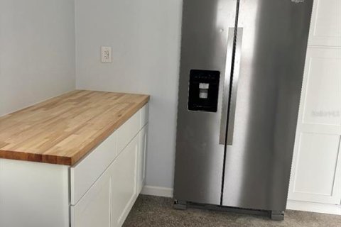 Casa en alquiler en Tampa, Florida, 3 dormitorios, 127.83 m2 № 1813708 - foto 4